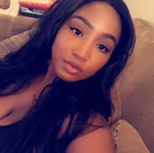 Meet your Posher, Cassandra